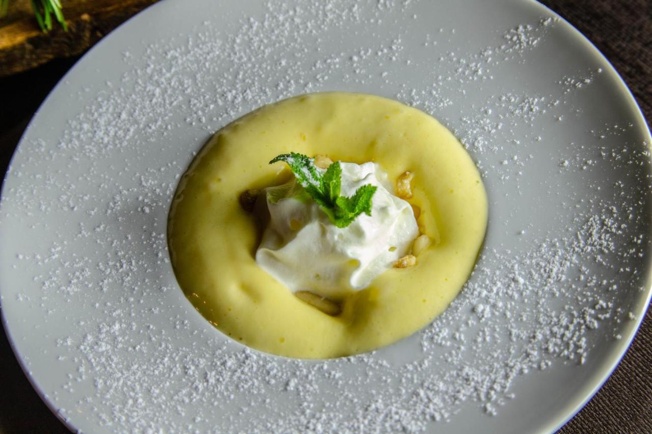 Hotel Petit Dahu - Chambres Et Restaurant Cogne Εξωτερικό φωτογραφία